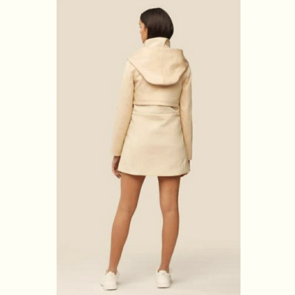 Soia & Kyo Enora jacket. Spring. Quilted parts. Hood. Cream/tan Size L. - Picture 2 of 16